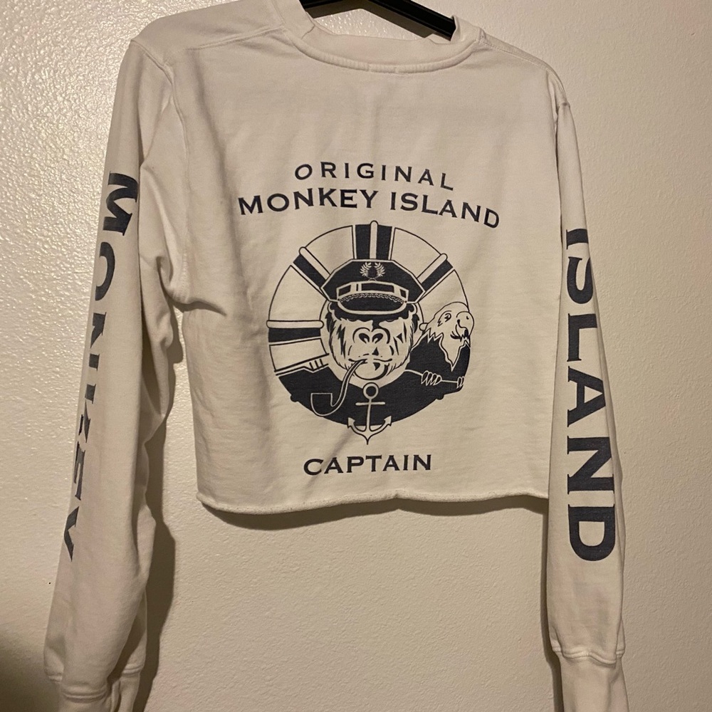 cropped sweatshirt